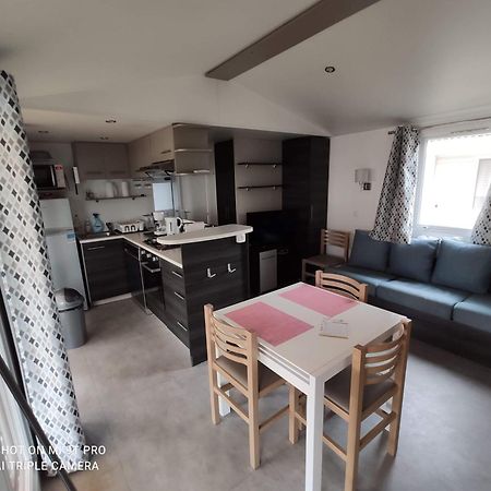 Mobilehome 8 Personnes Avec Clim Situe Aux Sables Du Midi ヴァンドル・プラージュ エクステリア 写真