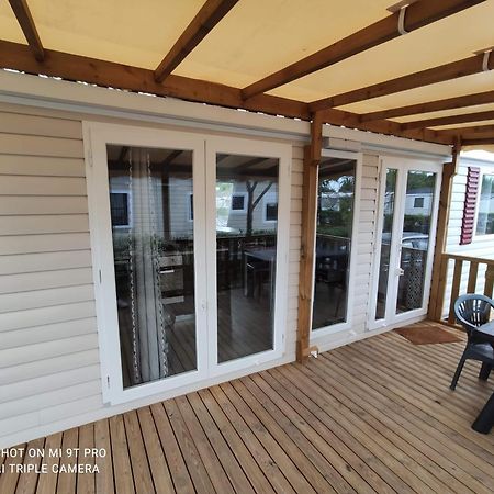Mobilehome 8 Personnes Avec Clim Situe Aux Sables Du Midi ヴァンドル・プラージュ エクステリア 写真